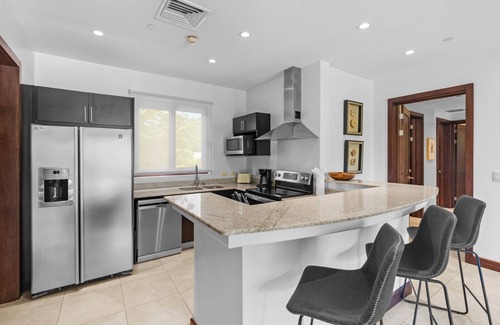 Playa Hermosa Condo | Spacious 3 Bedroom Condo - Walk to the Beach