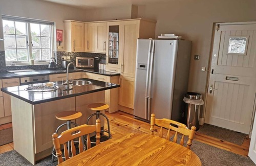 Hillsborough Apartment | Spacious 3 Bedroom Apartment in Hillborough, NI