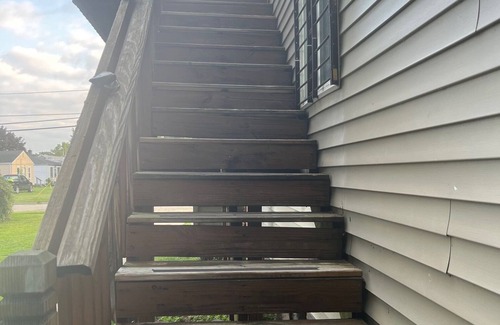 Mount Clemens Apartment | Spacious 3-bedroom apartment with WiFi, AC in marvelous Mount Clemens