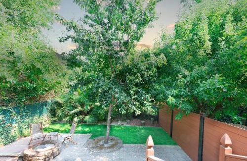 Brighton Apartment | Spacious 3 bedroom 2 bath Seattle Home