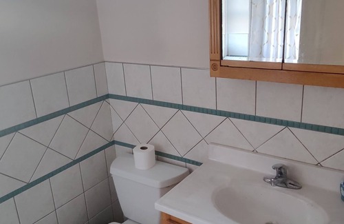 Constable Hook Apartment | Spacious 3 bedroom-2bathroom apt: 30 min from NYC