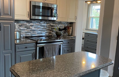 Shaw House | Spacious 3 bedroom and 2.5 bathroom home located in historic Shaw Neighborhood.