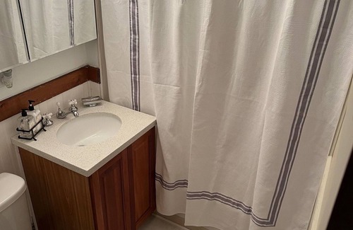 Syracuse Apartment | Spacious 3-bedroom apartment with WiFi, AC in Syracuse