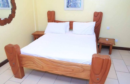Bamburi Apartment | Spacious 3-bedroom apartment with fitness room, WiFi in gorgeous Mombasa