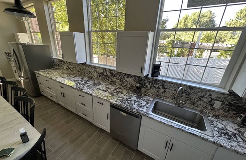 Layton Apartment | Spacious 3-bedroom apartment with pool, hot tub, and fitness room in Layton, UT