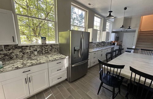 Layton Apartment | Spacious 3-bedroom apartment with pool, hot tub, and fitness room in Layton, UT