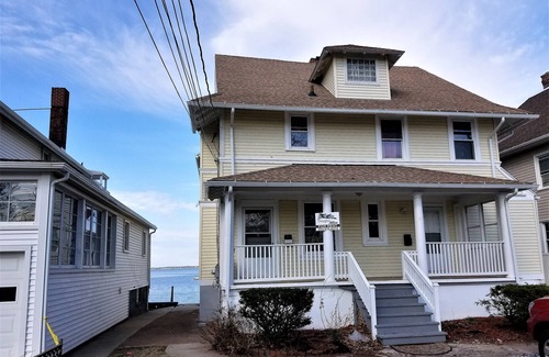 East Shore Apartment | Spacious 3-bedroom Beach House in welcoming New Haven, Close to Everything!