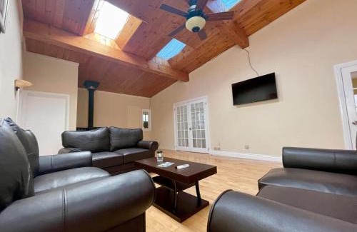 Bobcaygeon House | Spacious 3-Bedroom Main House in Bobcaygeon #12