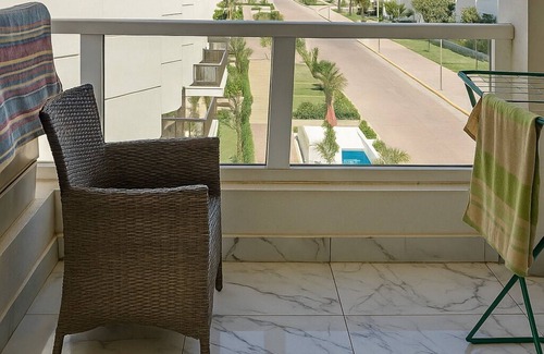 Al-Manasrah Ski Chalet | Spacious 3-Bedroom Family Chalet with Living Room in Port Said