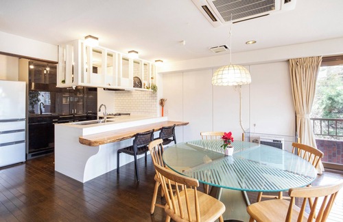 Toyohira Apartment | Spacious 3-bedroom family-friendly parkside apartment w/WiFi in charming Sapporo