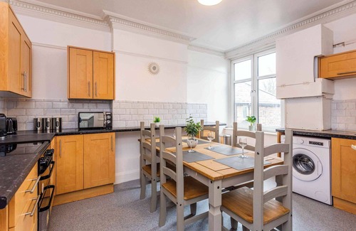 Haltwhistle House | Spacious 3 Bedroom home in Haltwhistle