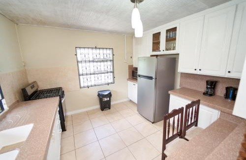 Regency Park House | Spacious 3-Bedroom Home - Regency Park