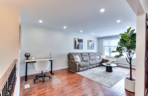 Laval House | Spacious 3 bedroom home. Close to Place Bell and 25 min from downtown Montreal