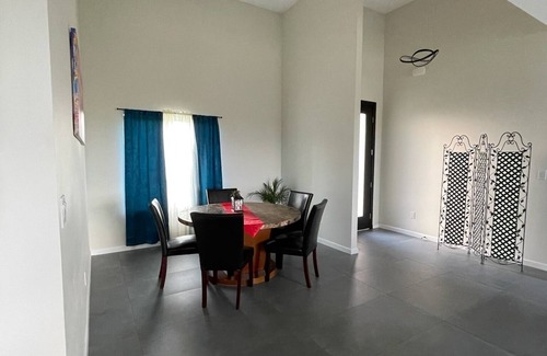 Brownsville House | Spacious 3-Bedroom Home with Large Backyard – Perfect for Families & Gatherings!