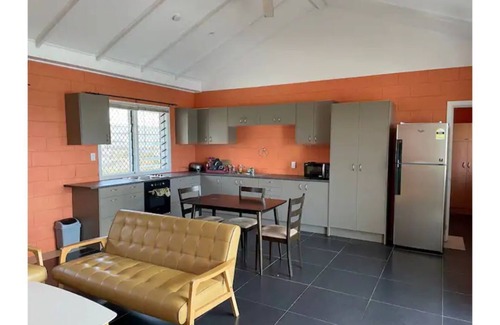 Vaitele House | Spacious 3- bedroom home