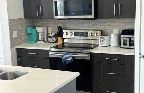 Regina House | Spacious 3 bedroom house with front attached garage