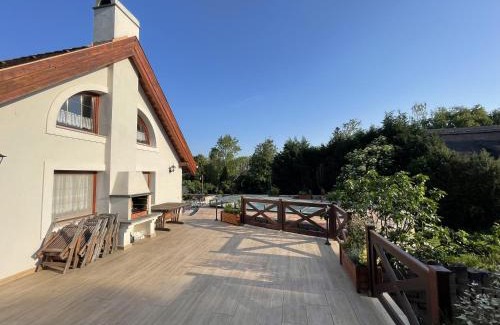 Szigliget Villa | Spacious 3 bedroom house with heated pool