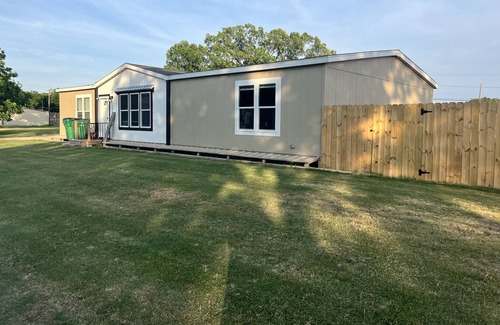 Mart House | Spacious 3 bedroom house