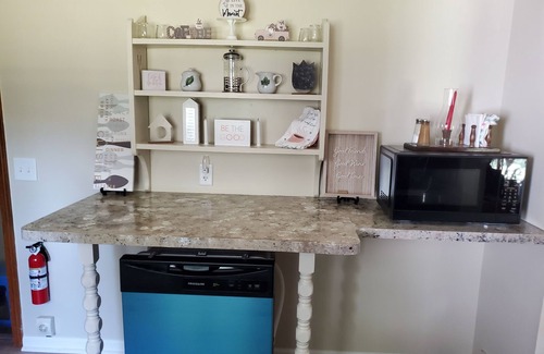 Fredonia House | Spacious 3-bedroom ranch house in charming Fredonia with AC. Near SUNY Fredonia.