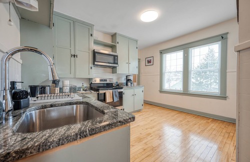 Worcester Apartment | Spacious 3-Bedroom Rustic Apartment Near UMass Memorial & Downtown