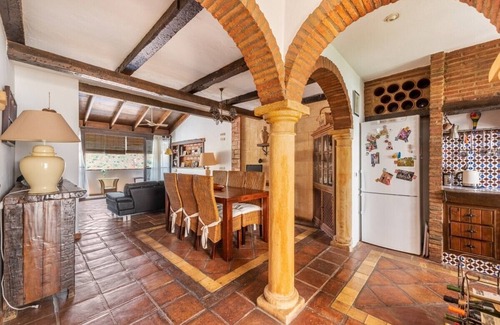 Benahavis House | Spacious 3 Bedroom Townhome with Stunning Mountain Views in Benahavis Village