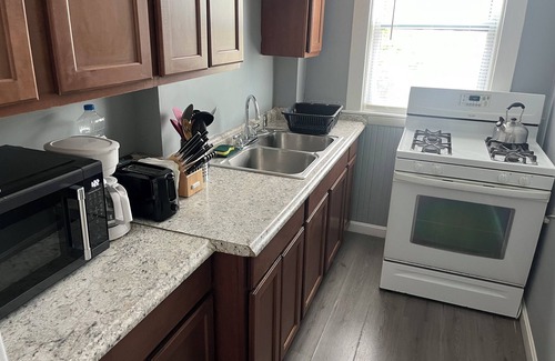 New Bedford Apartment | Spacious 3-bedroom apartment in enjoyable New Bedford with AC, WiFi