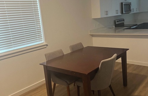 Oregon City Apartment | Spacious 3-bedroom with WiFi, fitness room in charming Oregon City