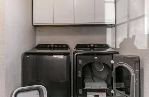 Shady Shores House | Spacious 3 bedroom house with Beautiful Kitchen