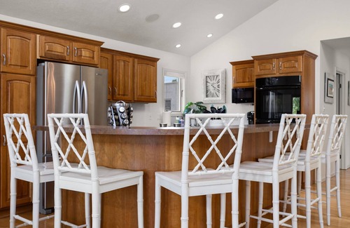 Suttons Bay Condo | Spacious 3 bedroom upper-level condo in the heart of Suttons Bay.