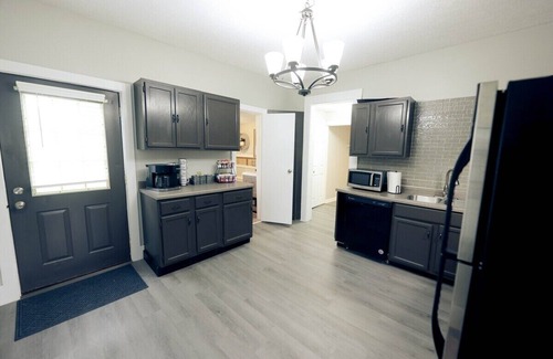 Terre Haute House | *Spacious 3-Bedroom~Deck*Firepit*Grill~12-Points