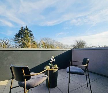 Schuttrange Apartment | Spacious 3 bedroom with large terrace and parking-SHUT1