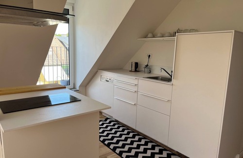 Siska District Apartment | Spacious 3-bedroom with AC and WiFi in Ljubljana