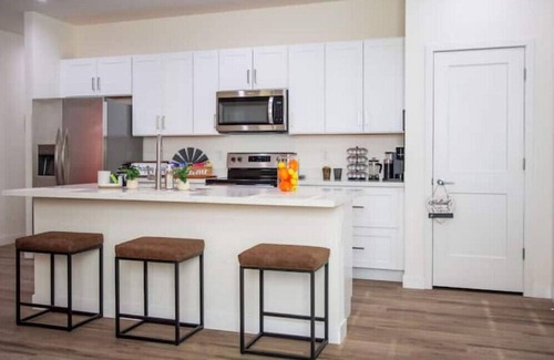 Downtown Phoenix House | Spacious 3 BR/2.5 BA Phoenix Bohemian Resort Oasis