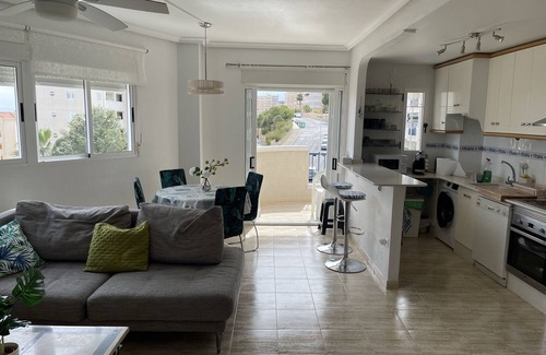 Els Arenals del Sol Apartment | Spacious 3BR Sea-view apt, large pool, parking, 3min to beach, near Alicante