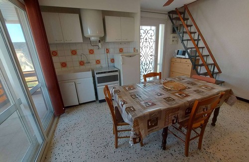 Marseillan Plage Apartment | Spacious 3-Room Apartment with Terrace & A/C for 6 Guests