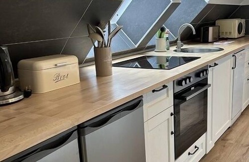 Hamburg-Barmbek Apartment | Spacious 3 room apartment in Hamburg-Sasel for up to 6 people.