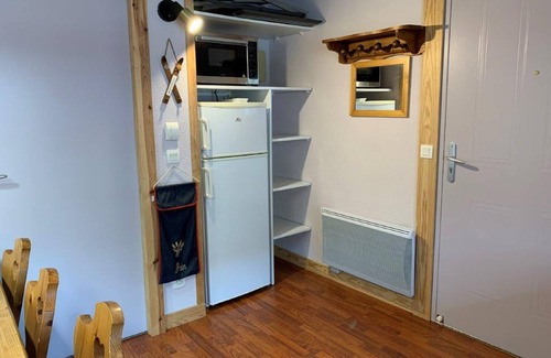 Vignec Apartment | Spacious 3-Room Apartment with Balcony, Sleeps 8, Pool Access - Vignec Village