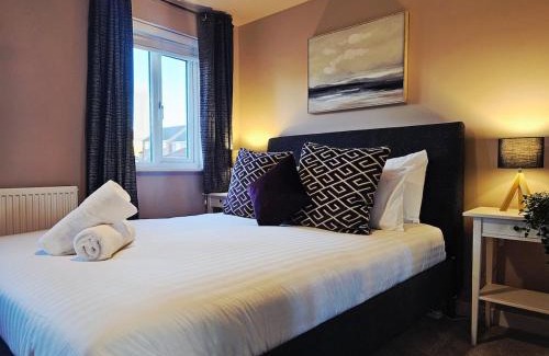 Hetton-le-Hole House | Spacious 3-Storey Home from Home in Hetton le Hole