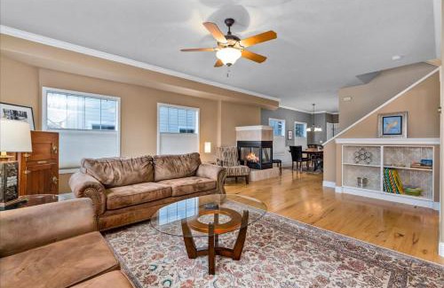 East End House | Spacious 3 Story Home in the Boise Foothills