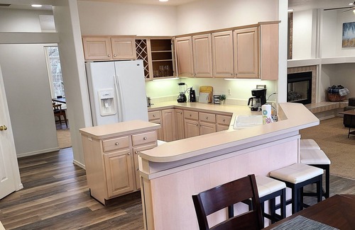 Twin Falls House | Spacious 3bd/2ba home w/office & triple garage