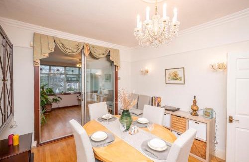 Anerley House | Spacious 3bedroom house near Crystal Palace London Pass the Keys