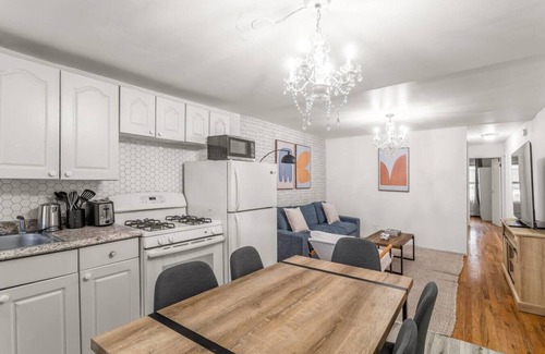 Rose Hill Apartment | Spacious 3BR Apt in Kips Bay - 5 Star Location!