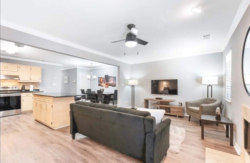 Decatur House | Spacious 3BR ATL home minutes to DT