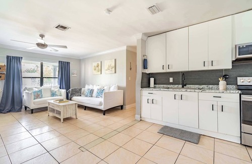 North Lauderdale House | Spacious 3BR Family-Friendly Home Near Attractions