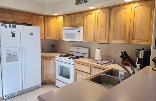 Fraser House | Spacious 3BR Fraser Townhome | Close to WP Resort