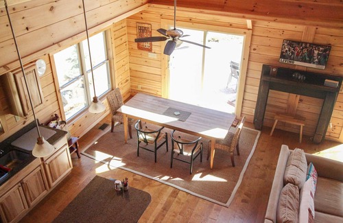 Fletcher Cabin | Spacious 3BR log cabin with private loft and open kitchen/living space