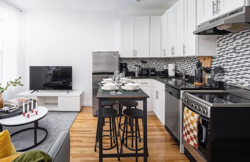 Midtown West Apartment | Spacious 3BR Retreat Near Times Square