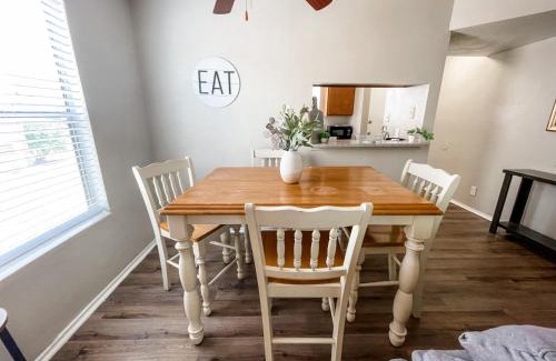 Northwest Corpus Christi Apartment | Spacious 3BR Retreat with Pool and Prime Location