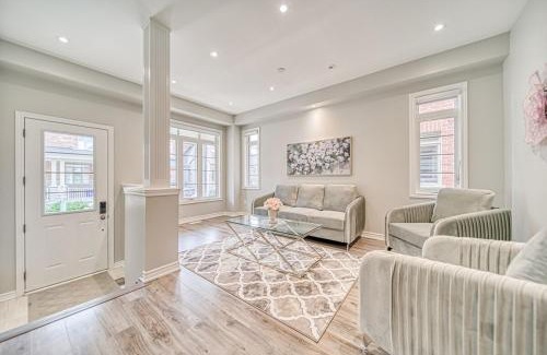 Ajax House | Spacious 3BR Townhome Near Casino & Thermea Spa