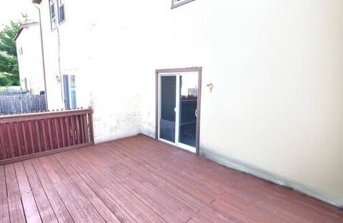 Pottsgrove House | Spacious 3BR Townhome Near King of Prussia